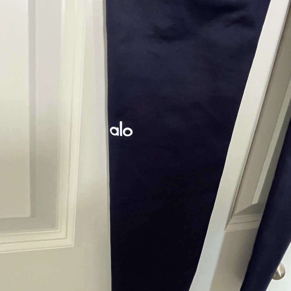 Alo Yoga High Waist Airbrush Leggings Navy Blue Medium Pocket Leggings - Picture 5 of 10